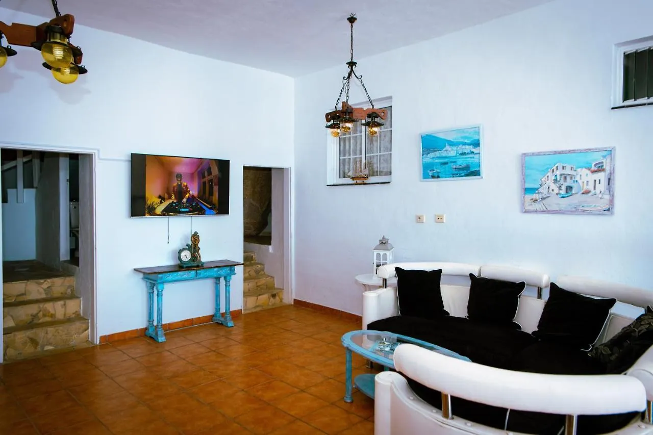 Hostel Blue Lagoon La Mareta Spain