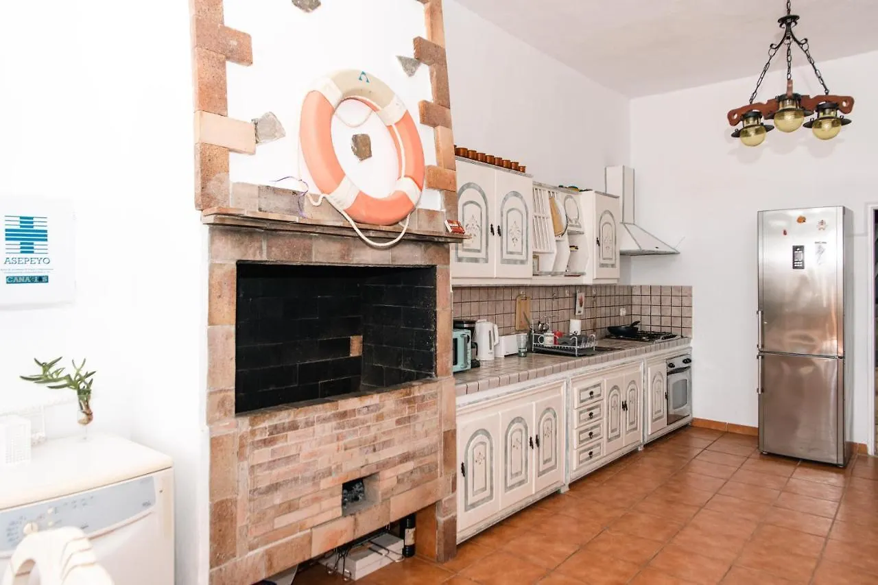 Hostel Blue Lagoon La Mareta Spain