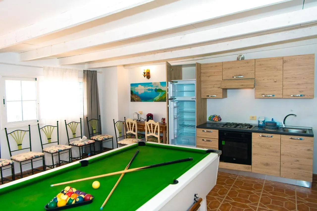 Hostel Blue Lagoon La Mareta Guest house